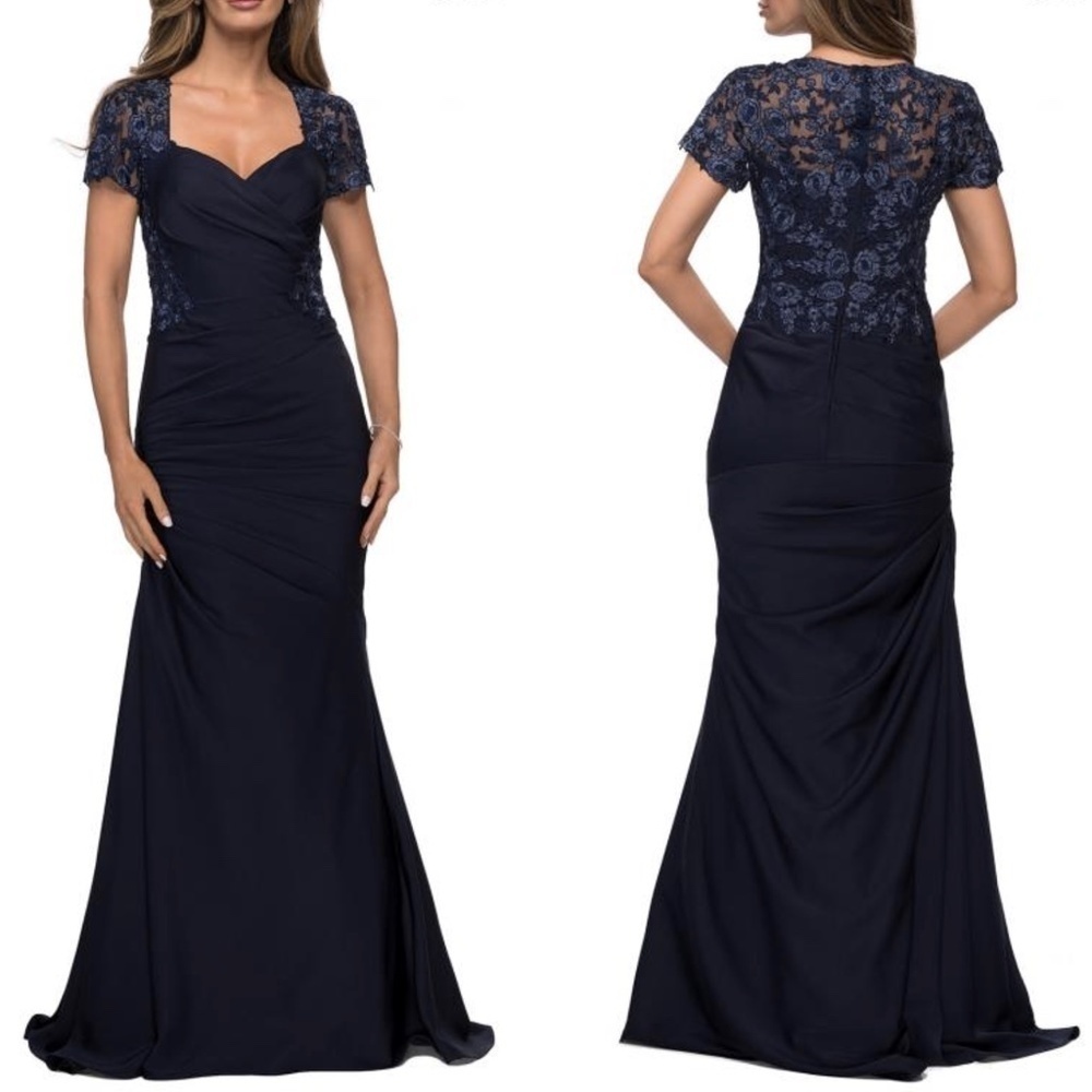 NEW La Femme 27989 Lace Sleeve Satin Evening Dress in Navy Sz. 6